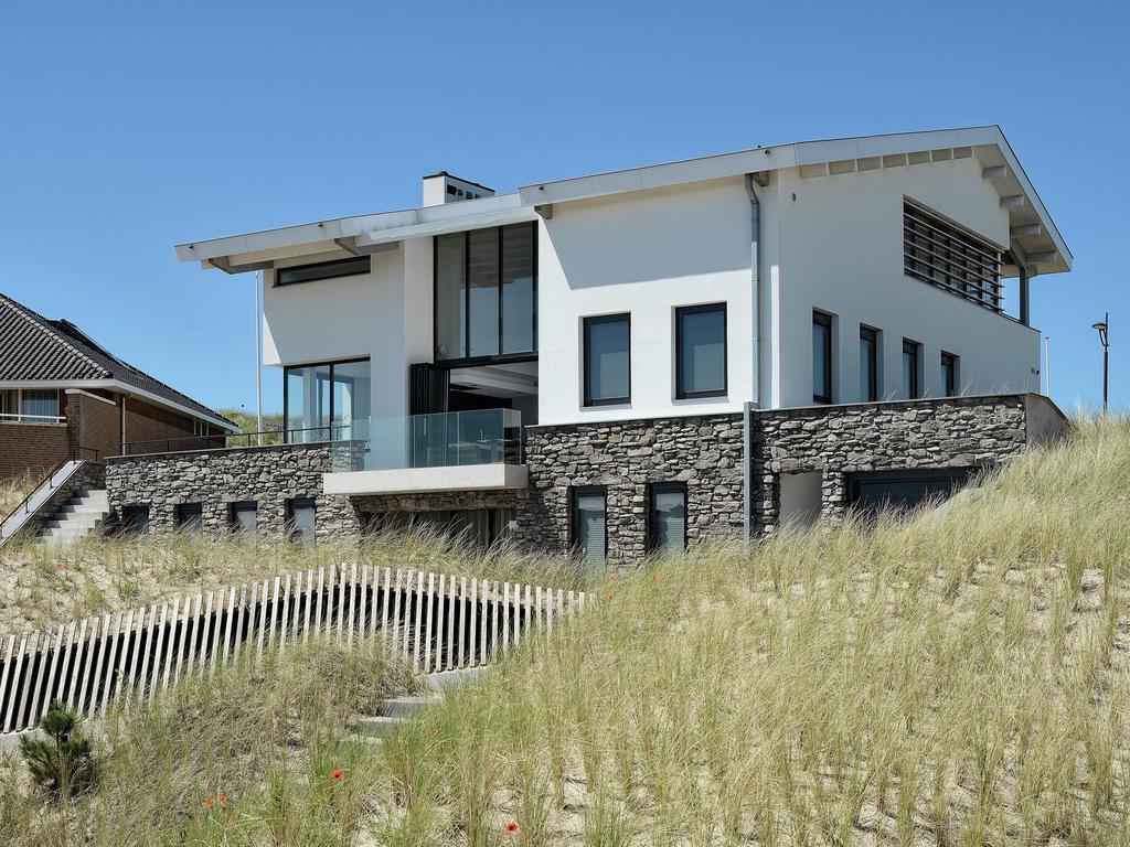 Family Villa In Unique Dune Location In Bergen Aan Zee Exterior foto